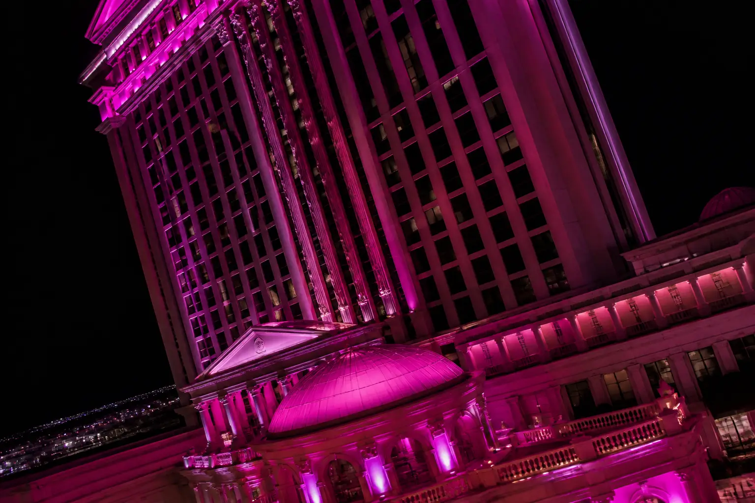 Milliarden-Deal: Fertitta Entertainment schluckt Caesars für 17,6 Milliarden Dollar